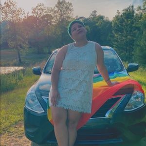 Meet your Posher, Angela